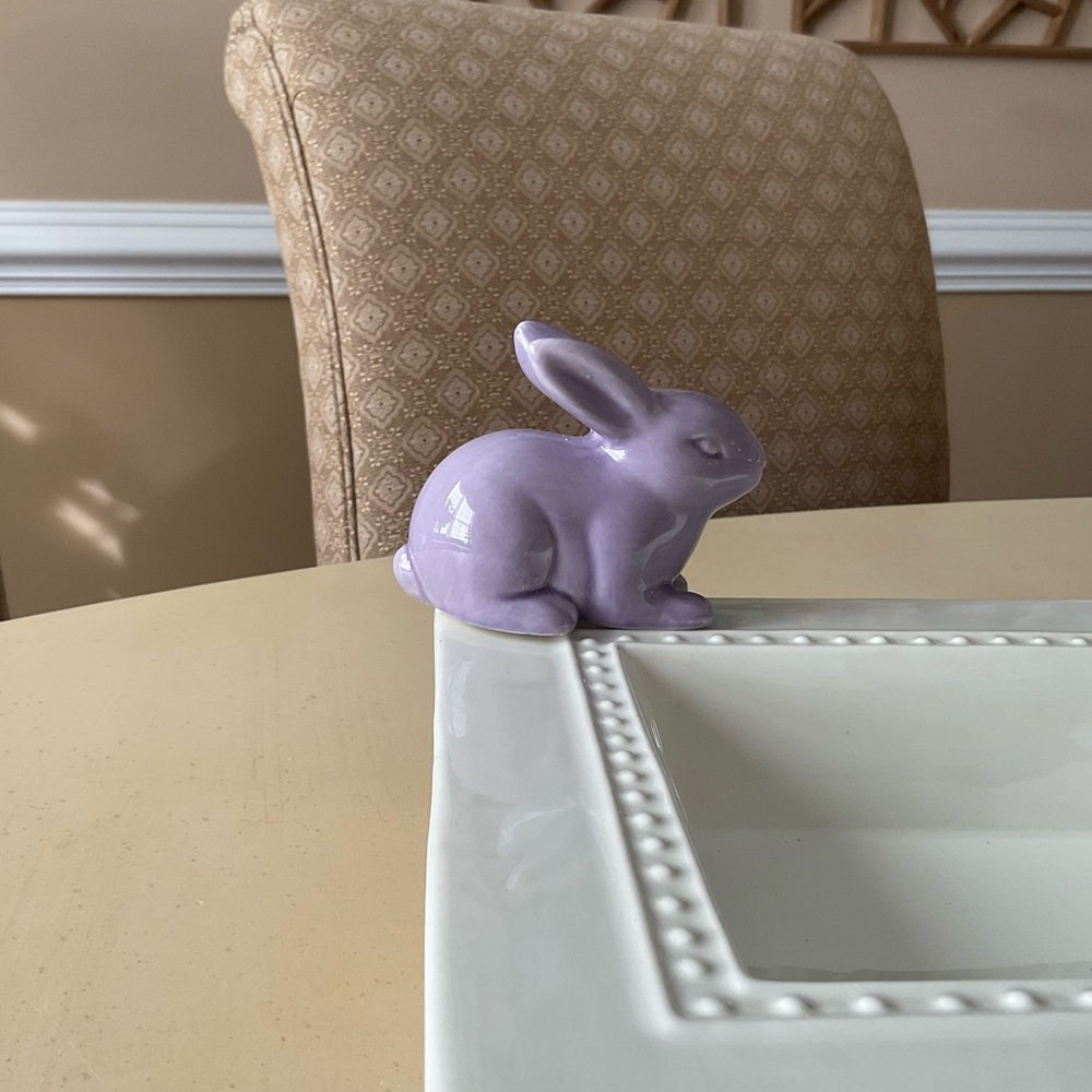 Purple Ceramic Springtime Easter Bunny Rabbit Platter Decoration 🍇 - Picture 3 of 6
